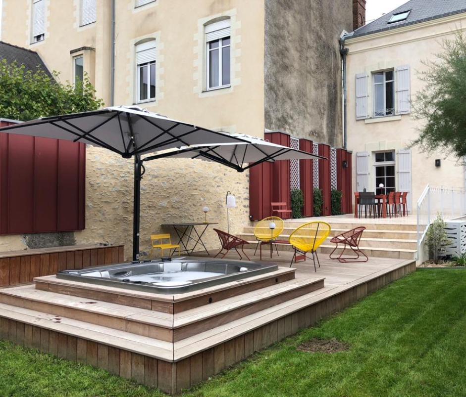 Conception et création de terrasse sur-mesure — Les jardins de Marceau, paysagiste à Laval